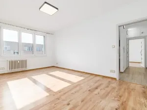 Pronájem bytu 2+1, Veselí nad Lužnicí, Pod Markem, 56 m2