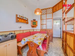 Prodej rodinného domu, Prameny, 180 m2