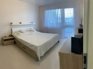Pronájem bytu 3+kk, Praha - Lhotka, Čimelická, 61 m2