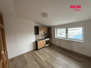Pronájem bytu 2+kk, Krnov - Pod Bezručovým vrchem, Albrechtická, 40 m2
