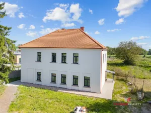 Pronájem bytu 2+kk, Sadová, 43 m2