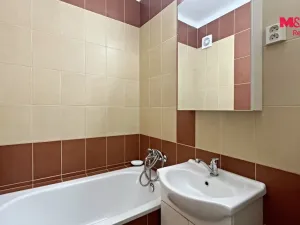 Pronájem bytu 1+kk, Liberec - Liberec XII-Staré Pavlovice, Letná, 38 m2