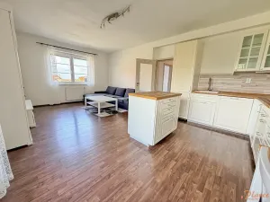 Pronájem bytu 2+kk, Holubice, 67 m2