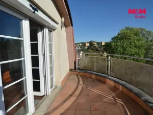 Pronájem bytu 5+kk, Praha - Hloubětín, V Novém Hloubětíně, 162 m2