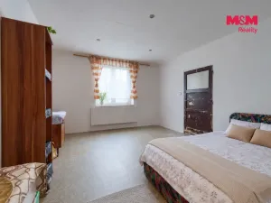 Prodej bytu 3+1, Teplá, Klášterní, 80 m2