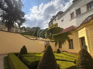 Pronájem bytu 3+kk, Praha - Malá Strana, Vlašská, 75 m2