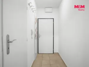 Pronájem bytu 3+1, Nupaky, U Školky, 72 m2
