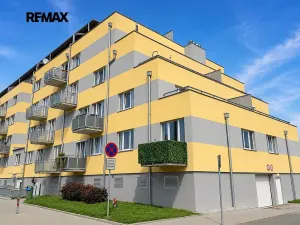 Pronájem bytu 3+kk, Kladno, Jaroslava Holečka, 71 m2