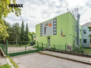 Prodej bytu 4+1, Praha - Hlubočepy, Renoirova, 90 m2