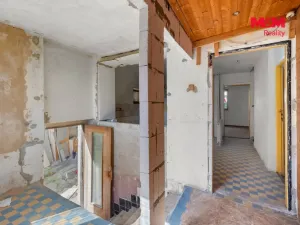 Prodej rodinného domu, Rynholec, nám. 1. máje, 363 m2