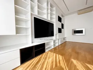 Pronájem bytu 3+kk, Praha - Žižkov, Jeseniova, 87 m2