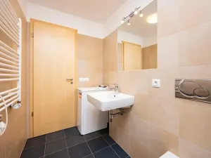 Prodej bytu 1+kk, Černošice, Mokropeská, 40 m2