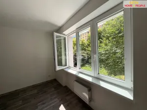 Pronájem bytu 2+1, Karlovy Vary, Závodu míru, 71 m2