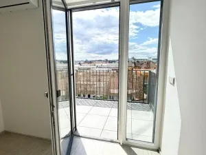 Pronájem bytu 2+kk, Brno - Židenice, Letní, 56 m2