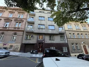 Pronájem bytu 2+kk, Praha - Smíchov, Na Skalce, 36 m2