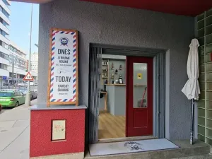 Pronájem obchodního prostoru, Praha - Holešovice, Dělnická, 31 m2