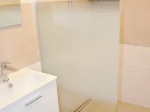 Pronájem bytu 3+1, Praha, Od Vysoké, 77 m2