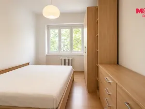 Pronájem bytu 3+1, Praha - Žižkov, Biskupcova, 86 m2