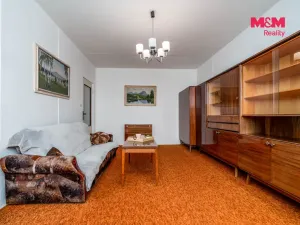 Prodej bytu 2+1, Hostinné, Sídliště, 68 m2
