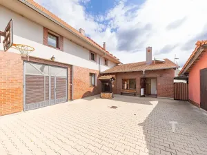 Prodej rodinného domu, Rostěnice-Zvonovice, 416 m2