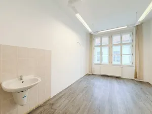 Prodej komerční nemovitosti, Vysoké Mýto, B. Němcové, 1650 m2