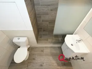 Pronájem bytu 1+kk, Praha - Troja, Sosnovecká, 28 m2