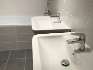 Pronájem bytu 2+kk, Hradec Králové, Antonína Petrofa, 62 m2