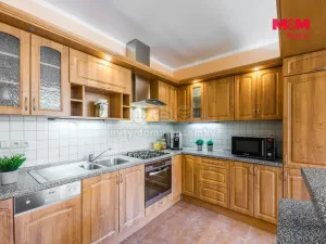 Prodej rodinného domu, Mariánské Lázně - Úšovice, 1. máje, 300 m2