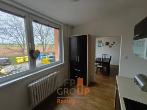 Prodej bytu 3+1, Hrušovany u Brna, Sídliště, 73 m2