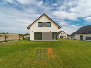 Prodej rodinného domu, Dříteč, 228 m2