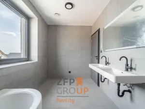 Prodej rodinného domu, Dříteč, 228 m2