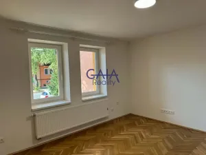 Pronájem bytu 2+1, Dubňany, Nám. 15.dubna, 56 m2