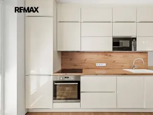 Prodej bytu 2+kk, Praha - Košíře, Černochova, 49 m2