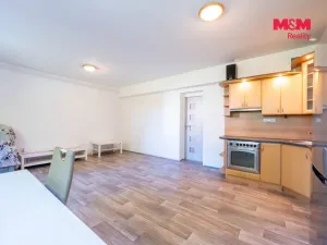 Prodej rodinného domu, Březnice, 260 m2