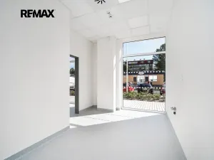 Pronájem ordinace, Milovice, Spojovací, 41 m2