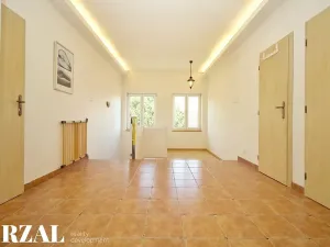 Prodej vícegeneračního domu, Tursko, Ke Statkům, 189 m2