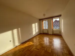 Pronájem bytu 1+1, Litomyšl, Smetanovo náměstí, 40 m2
