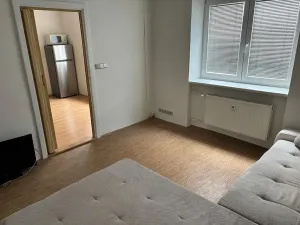 Pronájem bytu 1+1, Plzeň, Kyjevská, 29 m2