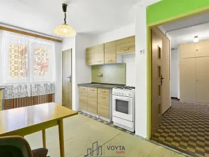 Prodej bytu 2+1, Karlovy Vary, Zbrojnická, 61 m2