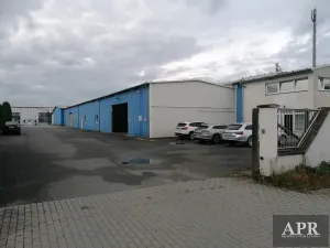 Prodej výrobních prostor, Huštěnovice, 2242 m2