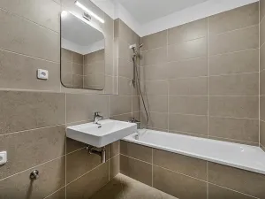 Prodej bytu 2+kk, Praha - Vysočany, Pod Harfou, 42 m2