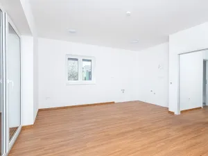 Prodej bytu 2+kk, Lázně Bohdaneč, Šípkova, 89 m2