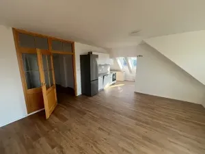 Pronájem bytu 3+kk, Praha - Kobylisy, Klíčanská, 93 m2