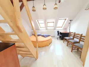 Pronájem bytu 3+1, Praha - Strašnice, Uhříněveská, 100 m2
