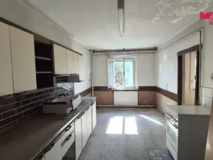 Prodej zemědělské usedlosti, Mikulovice, Hlucholazská, 450 m2