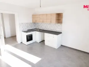 Pronájem bytu 2+kk, Český Těšín, Dukelská, 54 m2