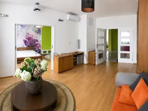 Pronájem bytu 2+1, Praha, Křižíkova, 80 m2