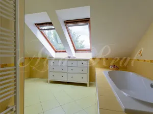 Prodej rodinného domu, Modřice, Brněnská, 371 m2