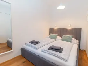 Pronájem bytu 2+kk, Praha - Vinohrady, Perucká, 40 m2