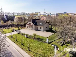 Prodej rodinného domu, Strančice, 259 m2